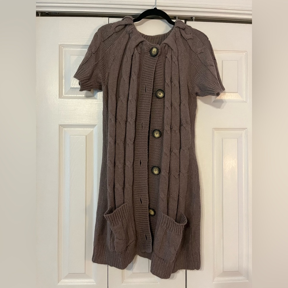 Short-Sleeve Button-Up Cardigan, Size L